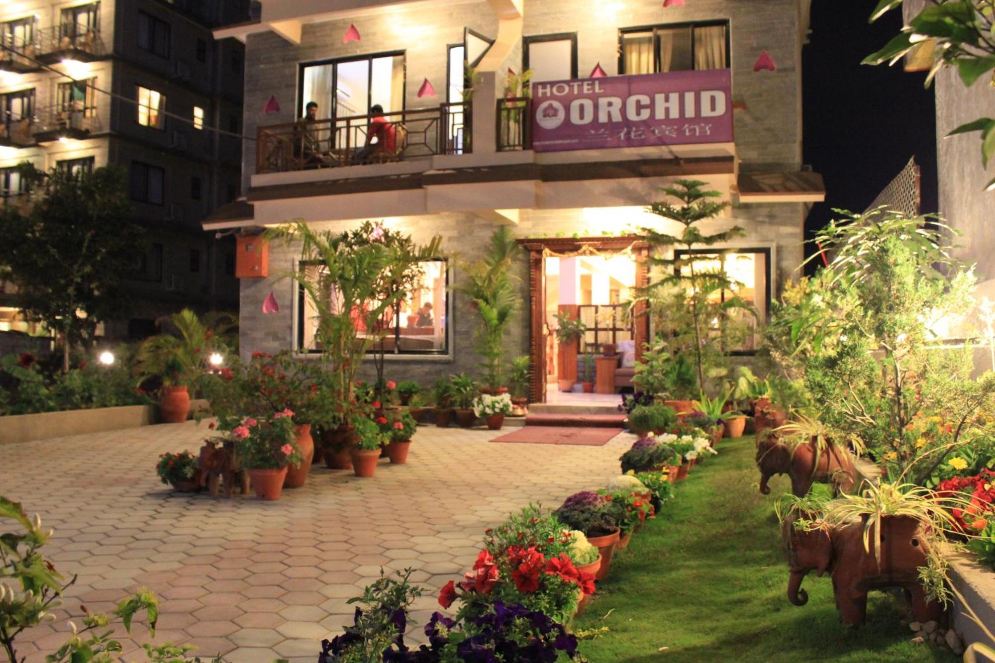 Hotel Orchid Pokhara Esterno foto