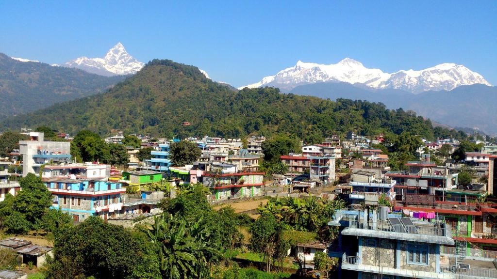 Hotel Orchid Pokhara Esterno foto