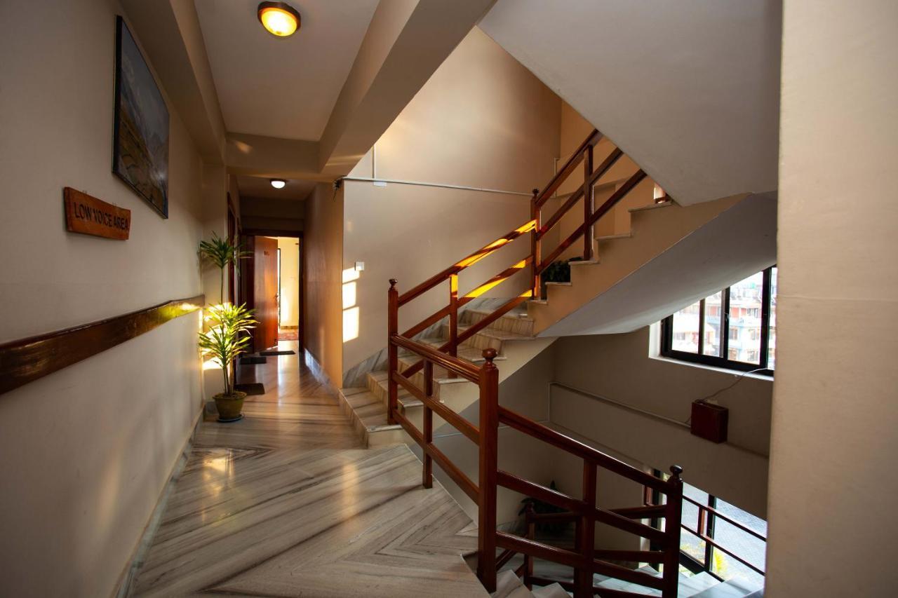 Hotel Orchid Pokhara Esterno foto