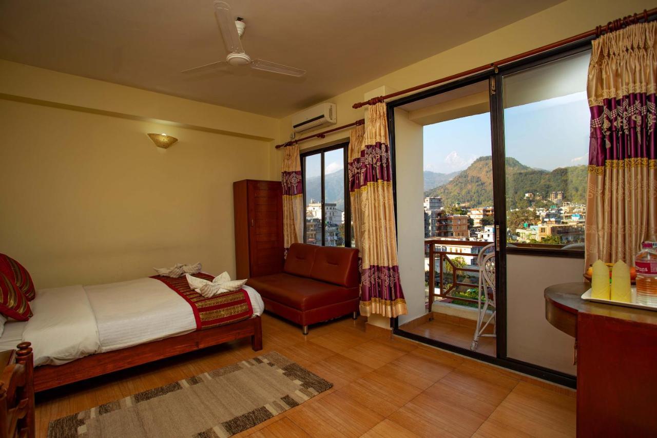 Hotel Orchid Pokhara Esterno foto